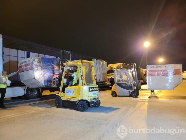 Yurt dışı temsilciliklerinde kullanılan oylar Ankara'ya getirildi
