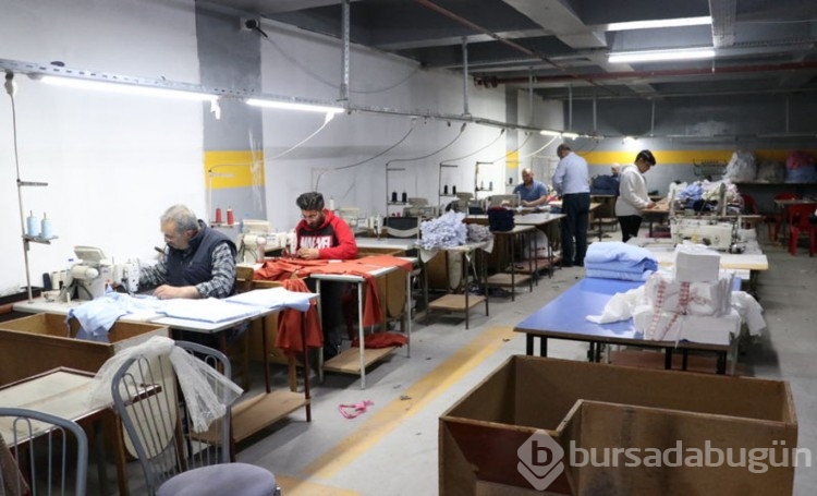 Depremzede tekstilciler, yeniden üretime başladı