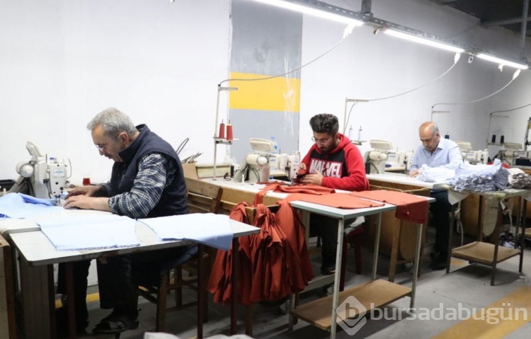 Depremzede tekstilciler, yeniden üretime başladı
