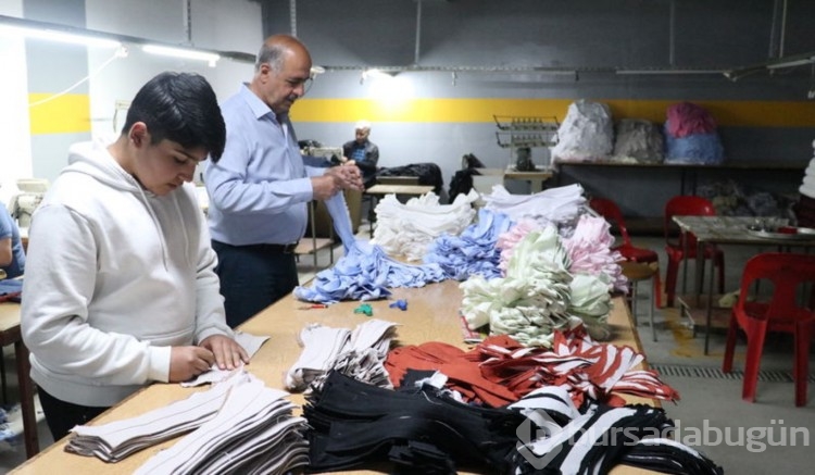 Depremzede tekstilciler, yeniden üretime başladı