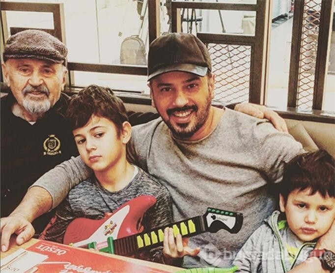 Emre Altuğ'un babası Tuncer Altuğ hayatını kaybetti