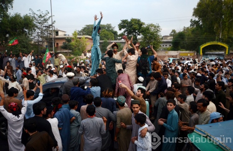 Pakistan'da mahkeme, eski Başbakan Han'a 2 hafta süreyle "geçici kefalet" verdi
