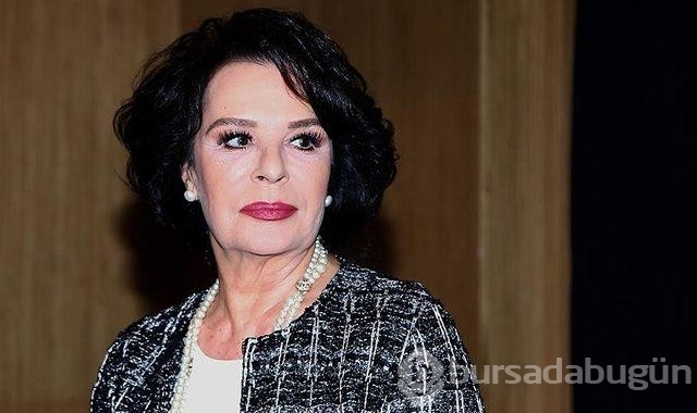 Usta oyuncu Hülya Koçyiğit: Annelik Allah'ın kadına verdiği bir ayrıcalık