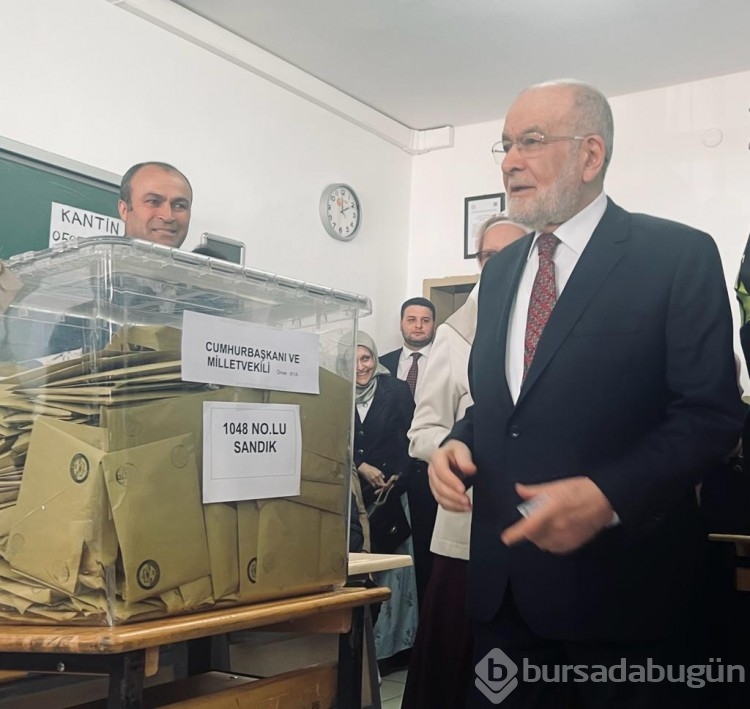 Cumhurbaşkanı adayları ve liderler oylarını kullandı

