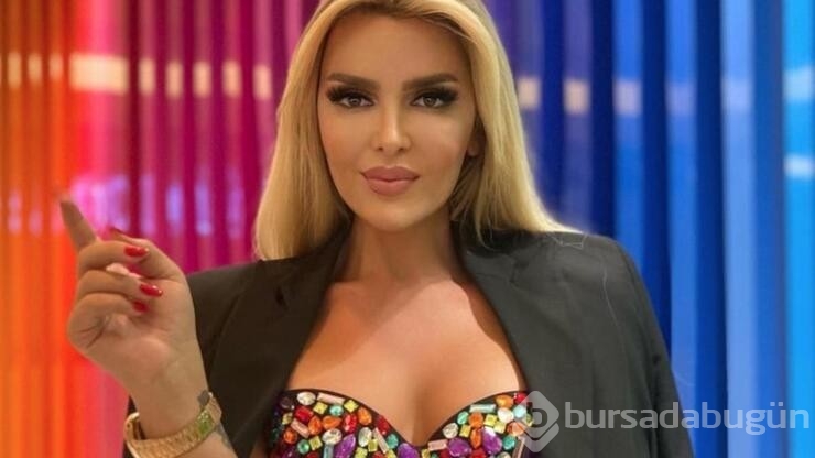 Sosyal medya fenomeni Selin Ciğerci takipçisine isyan etti! 