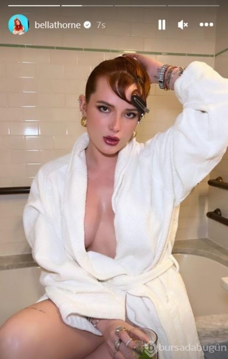 Oyuncu ve şarkıcı Bella Thorne'un bornozlu paylaşımı dikkat çekti