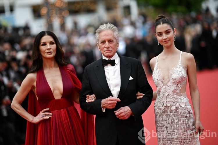 2023 Cannes Film Festivalinde Johnny Depp'in dönüşü muhteşem oldu
