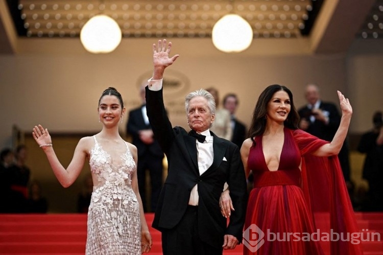 Cannes kırmızı halısında aile saadeti