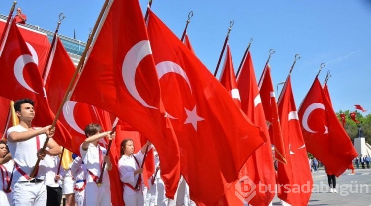 19 Mayıs resmi tatil mi, 18 Mayıs okullar ve iş yerleri yarım gün mü?