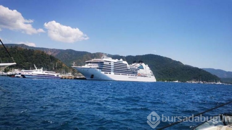 Marmaris'e 480 yolculu kruvaziyer gemisi Gümrüklü Limanı'na demir attı