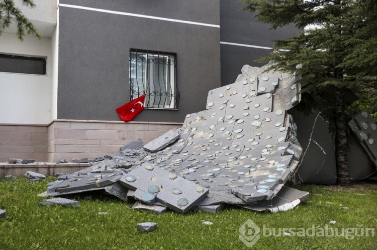 Ankara'da Fırtınada uçan koltuğun sahibi aranıyor
