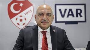 TFF Başkanı, İstanbulspor Kulübünü ziyaret etti
