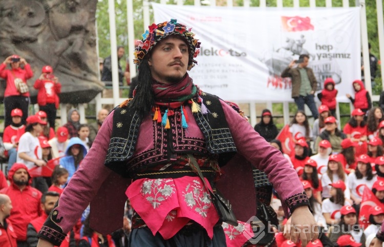 Fotoğraflarla Bursa'da 19 Mayıs kutlamaları 