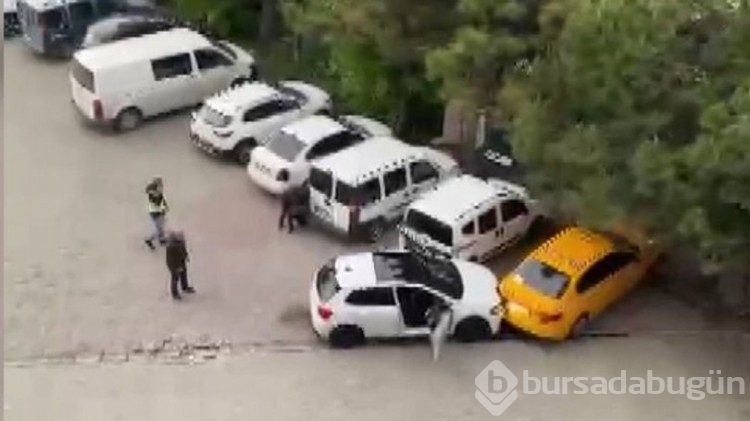Otopark görevlisini otomobille ezdi!