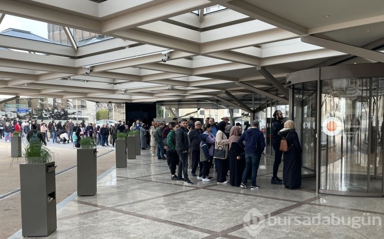 Yurt dışında ikinci tura yoğun katılım