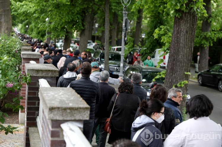 Yurt dışında ikinci tura yoğun katılım