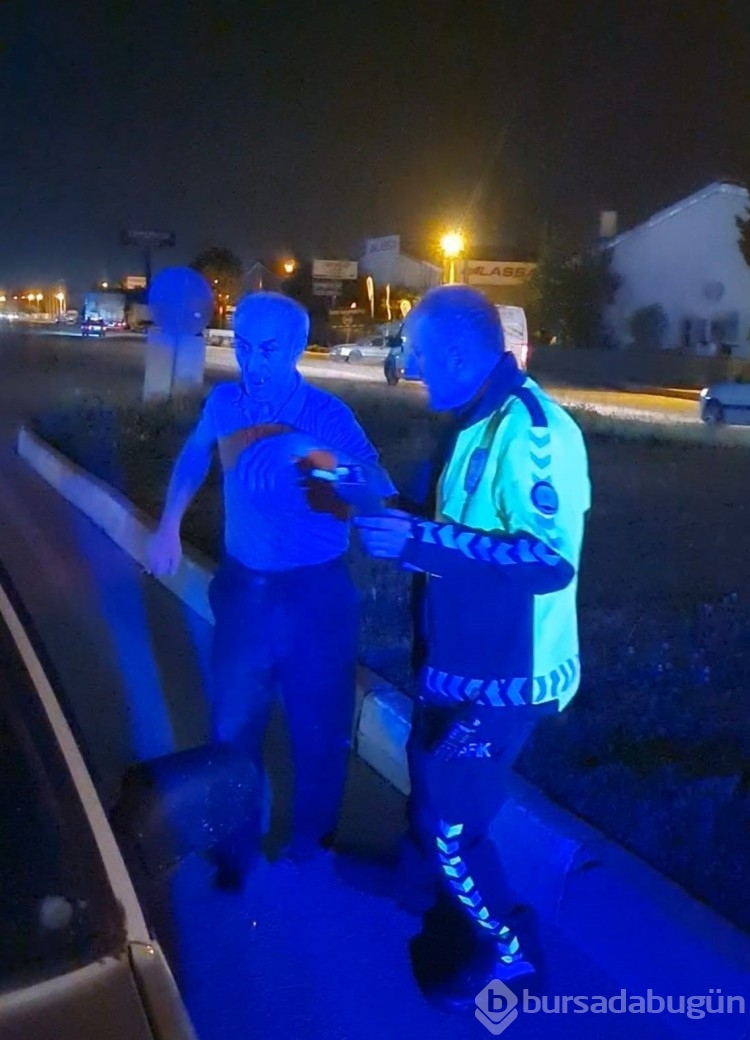 Bursa'da polisin alkollü sürücü ile imtihanı