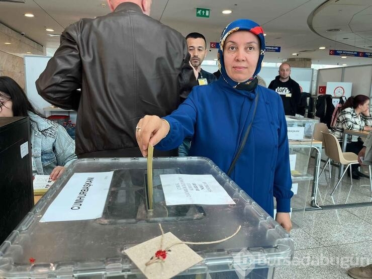 Yurt dışında oy verme işlemleri bugün sona eriyor