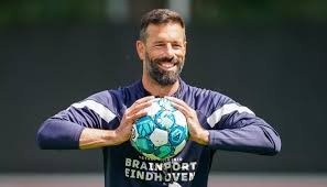 PSV'de Ruud van Nistelrooy ile yollar ayrıldı
