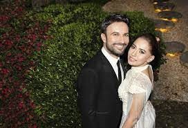 Tarkan'ın eşi Pınar Tevetoğlu'nun seçim kombini gündem oldu