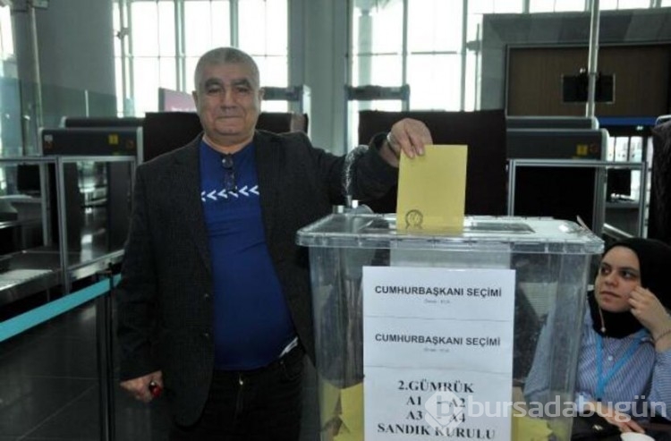 Oy verme işlemini tamamlayan yurt dışındaki seçmenler yine rekor kırdı!