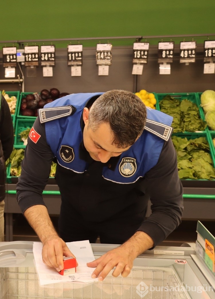 Yalova'da zabıta hal ve market fiyatları aasındaki farkı denetledi
