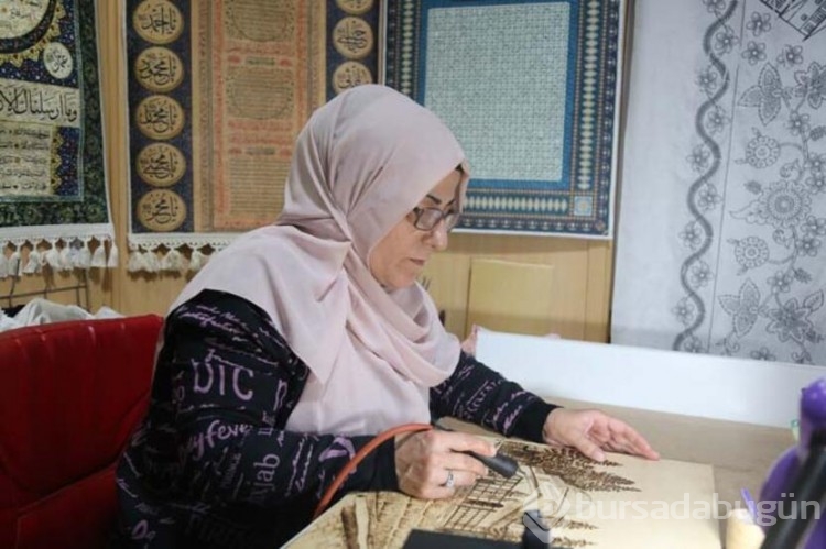 Hobi olarak başladı, ahşap dağlama sanatıyla yaptığı eserler ilgi odağı oldu