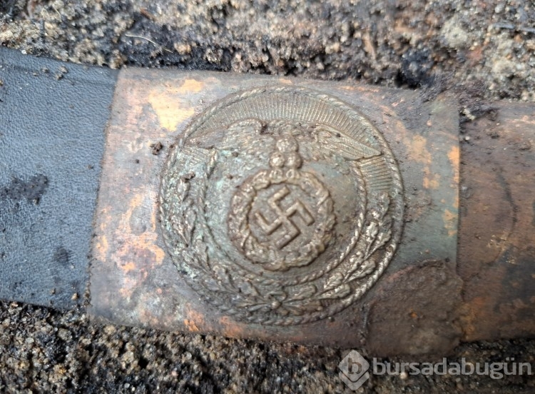 Polonya'da bir villanın bahçesinde 128 kişilik toplu mezar bulundu
