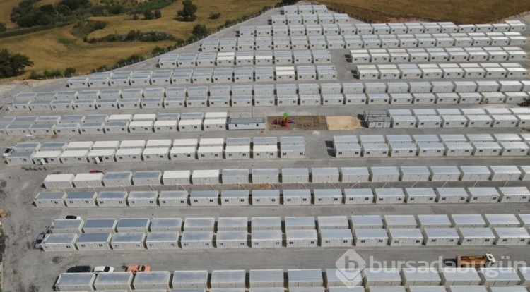 Adana'da kurulan konteyner kentte yaşam başladı