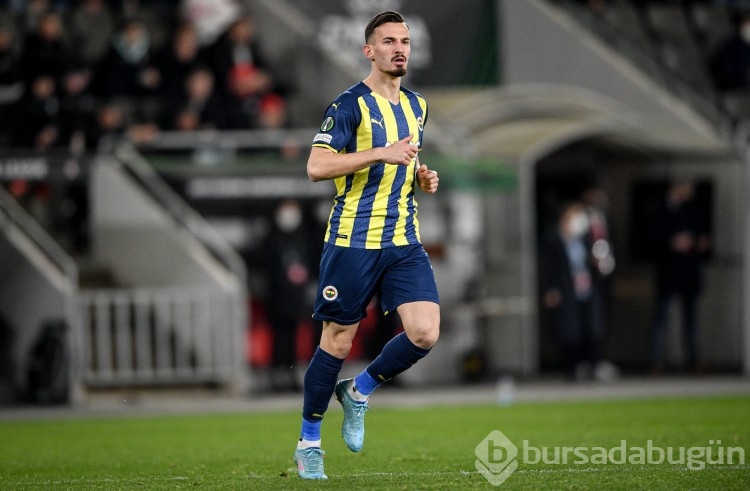 Augsburg, Fenerbahçe'den Berisha'nın bonservisini aldı!