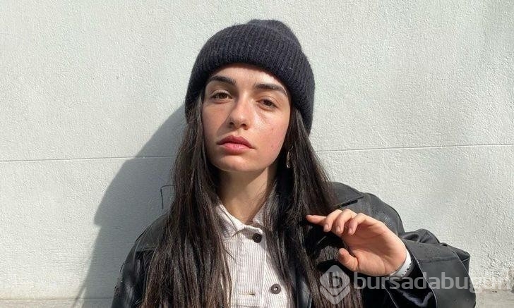 Hazar Ergüçlü ters köşe yaptı