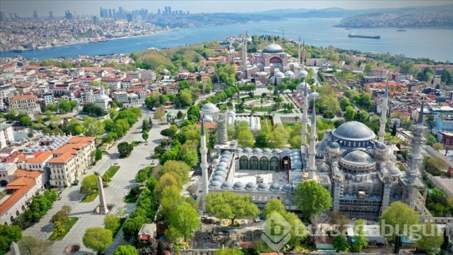 İstanbul'un fethinin 570'inci yıl dönümü