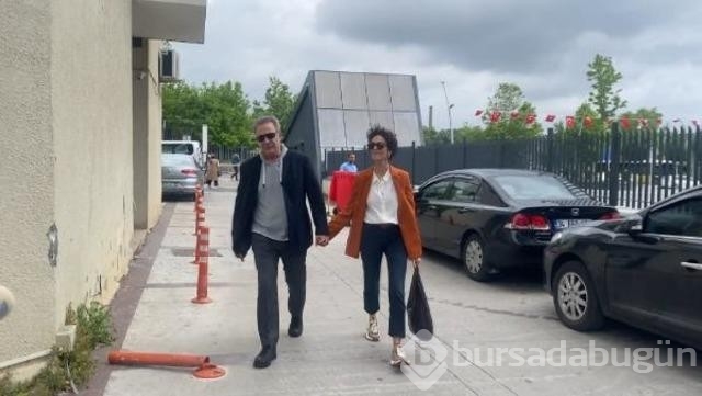 Arzum Onan ve Mehmet Aslantuğ boşanma davasına el ele geldi! 