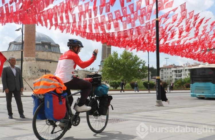 18 yıldır şehitler için pedal çeviriyor