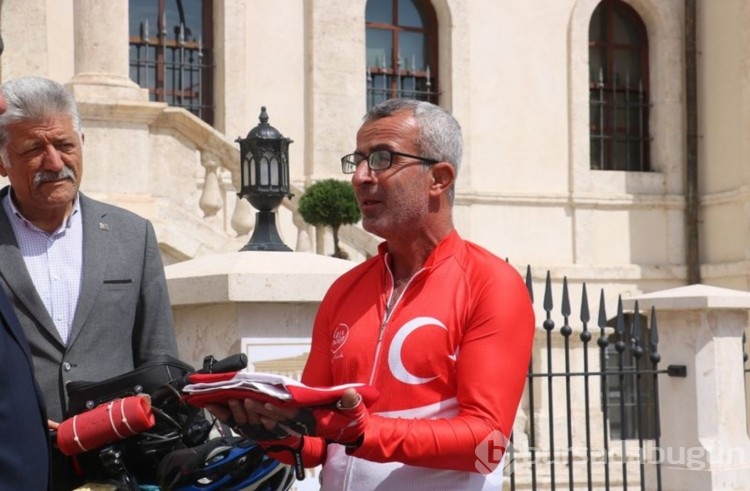 18 yıldır şehitler için pedal çeviriyor