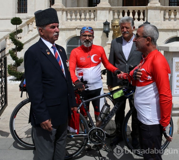 18 yıldır şehitler için pedal çeviriyor
