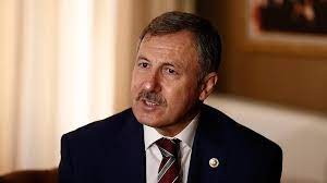 10 arkadaş CHP'den istifa dilekçemizi verdik
