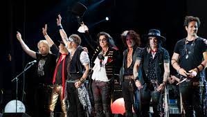 Hollywood Vampires, İstanbul konserinin gelirini depremzedelere bağışlayacak