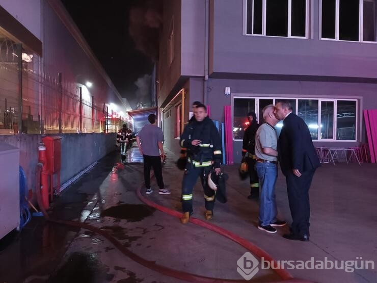 Bursa'da fabrika yangını! '100'ü aşkın personelle müdahale ediliyor'