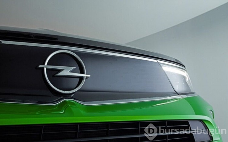 Porsche logosunu yeniledi