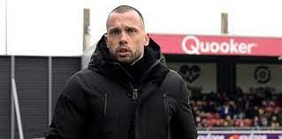 Ajax, Teknik Direktör John Heitinga ile yolların ayrıldığını açıkladı