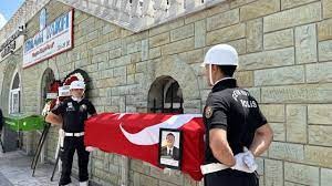 Kalp krizi sebebiyle vefat eden polis memuru son yolcuğuna uğurlandı