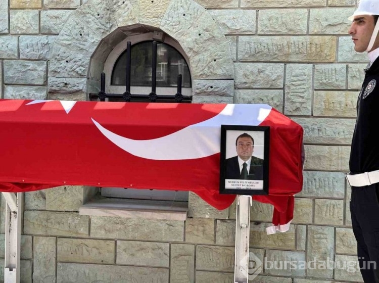 Kalp krizi sebebiyle vefat eden polis memuru son yolcuğuna uğurlandı