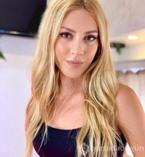 Sinem Kobal, makyajsız halini paylştı