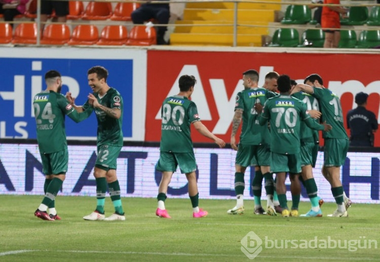 Beşiktaş - Konyaspor maçı saat kaçta hangi kanalda?
