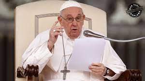 Papa Francis hastaneye kaldırıldı