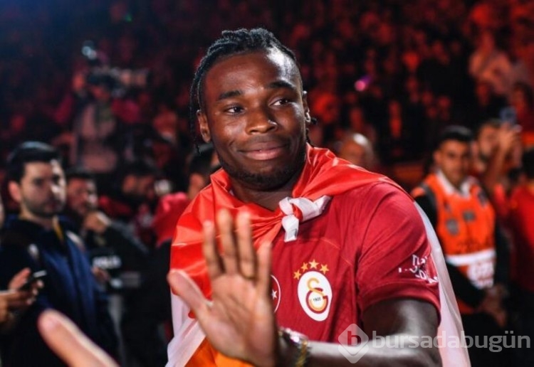 Galatasaray 6 futbolcu ile yollarını ayırdı