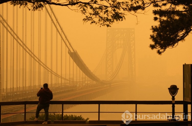 New York'ta uçak seferleri ertelendi
