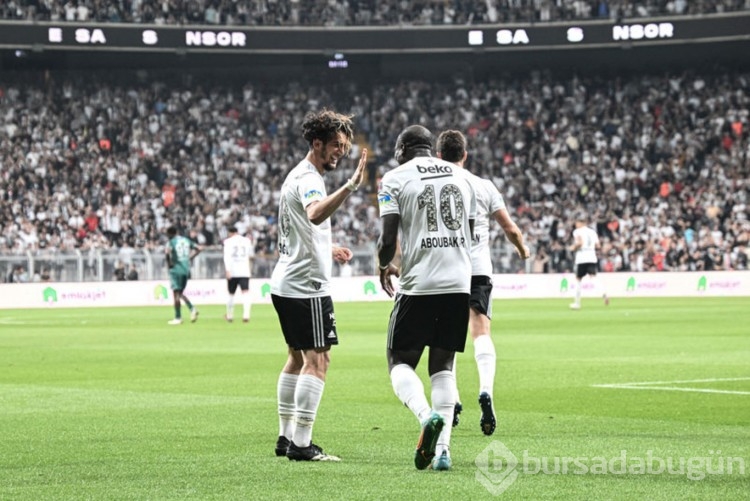 Yazarlardan Beşiktaş yorumları