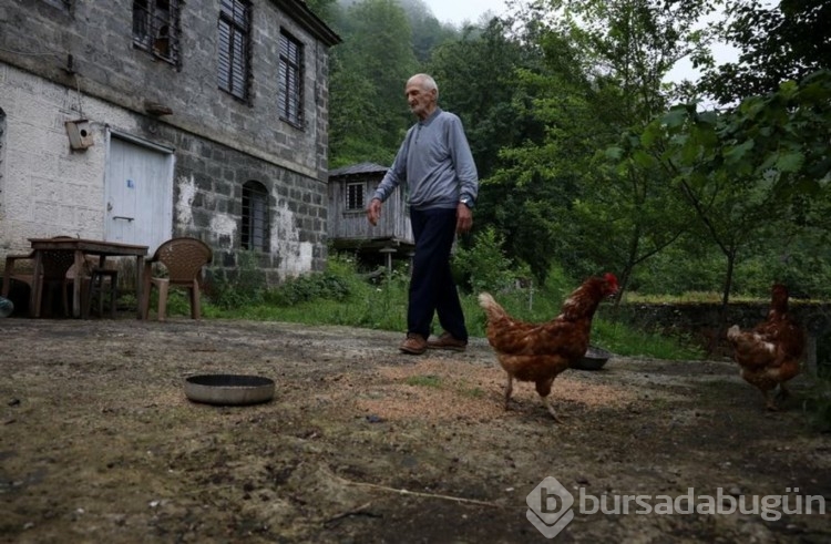 Gönüllü karantinasını bitirmedi